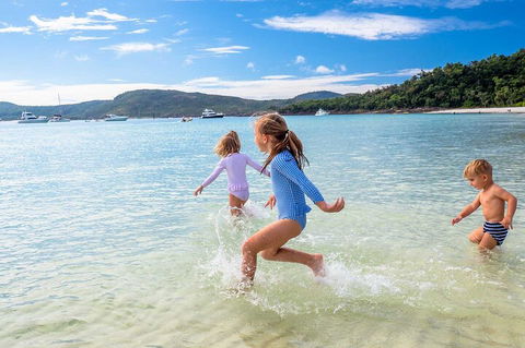 Whitehaven Beach Half-Day Cruises - Great Ocean Road Restaurant 0