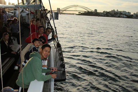 Sydney Harbour Tall Ship Twilight Dinner Cruise - Great Ocean Road Restaurant 5