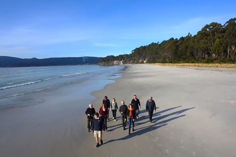 Bruny Island Traveller - Gourmet Tasting And Sightseeing Day Trip From Hobart - Great Ocean Road Restaurant 5