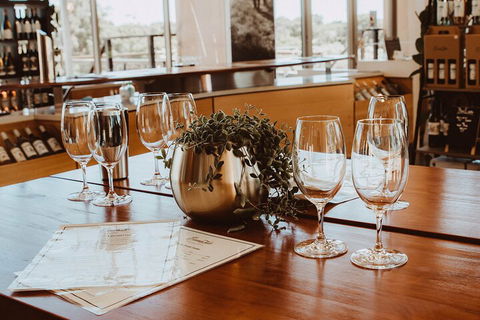 6 Day Esperance & Margaret River Adventure Tour - Great Ocean Road Restaurant 2