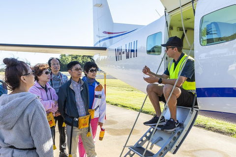 Scenic Flight - Great Barrier Reef, Heart Reef, Whitehaven Beach & Hill Inlet! - Great Ocean Road Restaurant 1