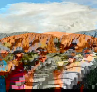 Ayers Rock Day Trip from Alice Springs Including Uluru Kata Tjuta and Sunset BBQ Dinner - Great Ocean Road Restaurant