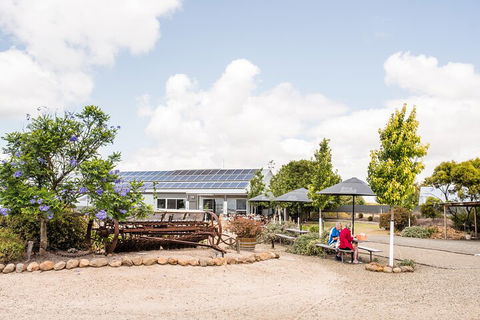 Heritage, Wine & Gin Tours - Great Ocean Road Restaurant 5