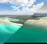 Deluxe Seaplane Tour Noosa to Glasshouse Adventure for 2 with Photobook - Great Ocean Road Restaurant