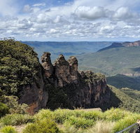 Blue Mountains Private Tour - wild kangaroos waterfalls and The Three Sisters - Great Ocean Road Restaurant