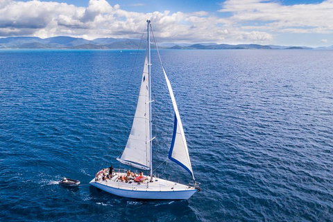 2 Night Small Group Whitsundays Sailing Adventure Aboard Mandrake - Great Ocean Road Restaurant 3