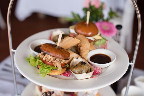 Sunshine Coast Signature High Tea And Wine Experience (Min 6 Adults) - Great Ocean Road Restaurant 0