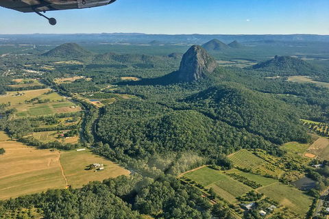 Deluxe Seaplane Tour Noosa To Glasshouse Adventure For 2 With Photobook - Great Ocean Road Restaurant 4