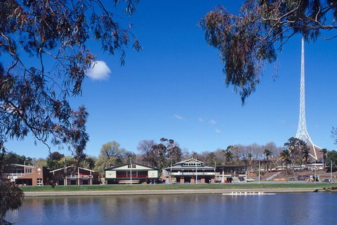 River Gardens Melbourne Sightseeing Cruise - Great Ocean Road Restaurant 4