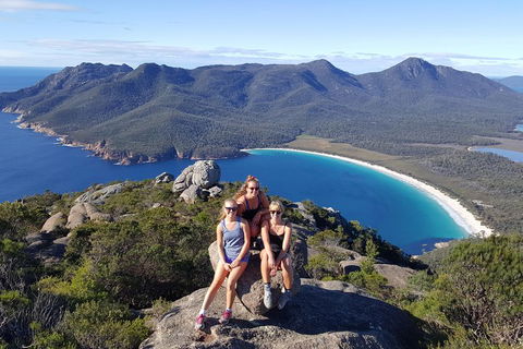 6-Day Tasmanian Explorer Adventure Tour From Hobart - Great Ocean Road Restaurant 1