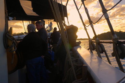 Sydney Harbour Tall Ship Afternoon Discovery Cruise - Great Ocean Road Restaurant 5