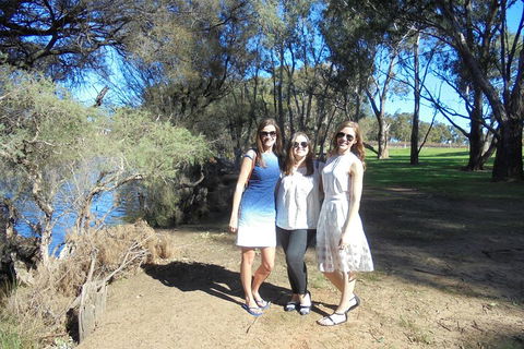 Swan Valley River Cruise And Wine Tasting Day Trip From Perth - Great Ocean Road Restaurant 4