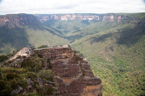 Small-Group Blue Mountains Tour With Bush Walks And Featherdale Wildlife Park - Great Ocean Road Restaurant 2